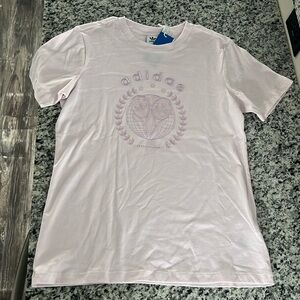NWT, Adidas short sleeve graphic t-shirt, size M, light purple